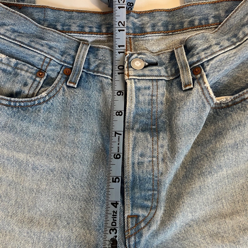 Women's Levi's 501 Original Cropped Jeans New Light Indigo, Size 29